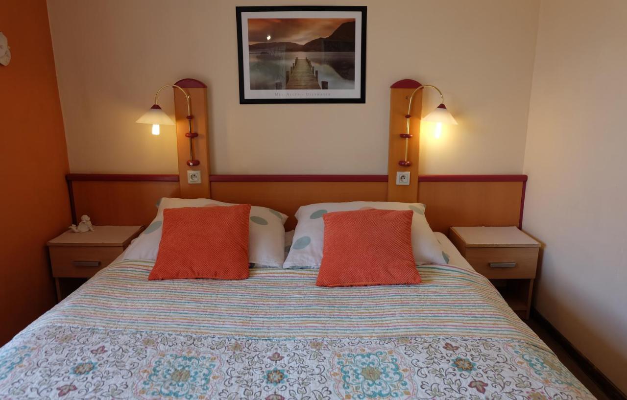 Willa Pod Aniolem - Pokoje Goscinne & Apartamenty Z Widokiem Na Gory Szczyrk Exteriör bild