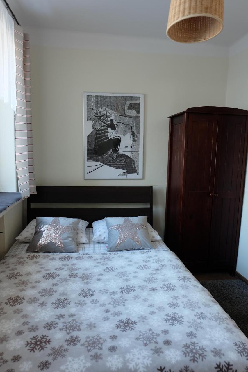 Willa Pod Aniolem - Pokoje Goscinne & Apartamenty Z Widokiem Na Gory Szczyrk Exteriör bild